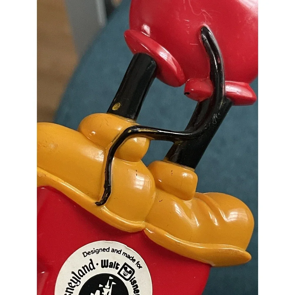 Vintage Walt Disney‎ World Mickey Mouse Back Scratcher Disney Red